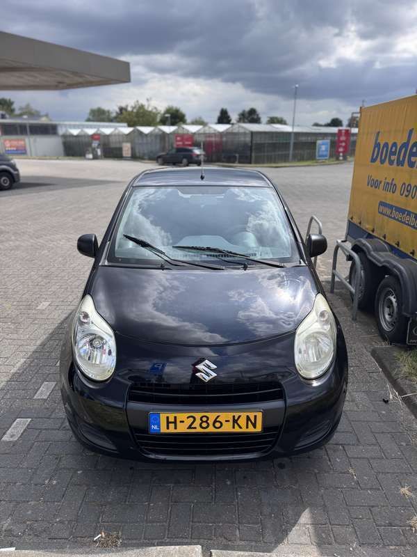 Zwart Gebruikt 2011 Suzuki Alto Comfort Hatchback | € 3.200 (Eerlijke prijs) - Afbeelding 1/4