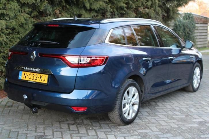 Occasion Renault Mégane IV LIMITED 140 PK (102 kW) 2020 Stationwagen