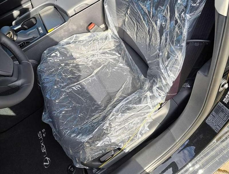 Occasion Lexus ES300H Business Edition 218 PK (160 kW) 2025 Zwart Sedan