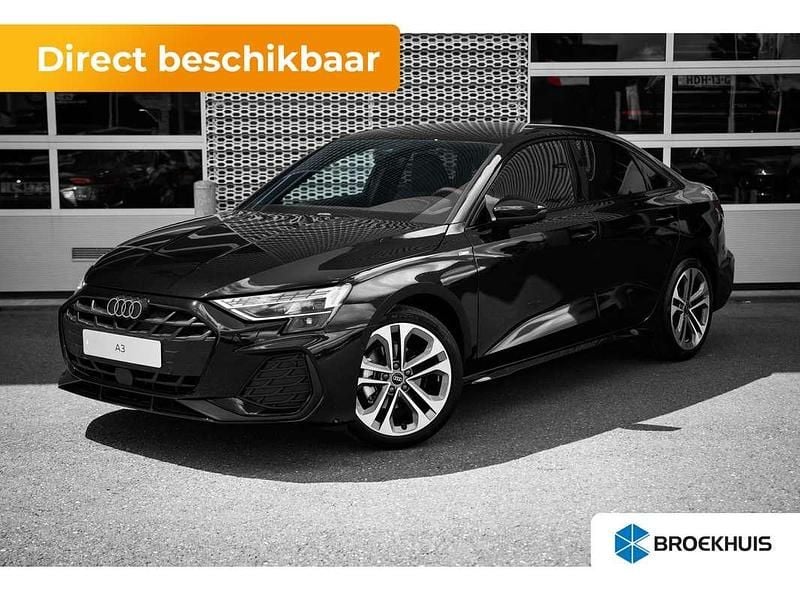 Zwart Nieuw 2025 Audi A3 Sedan | € 53.372 - Afbeelding 1/4