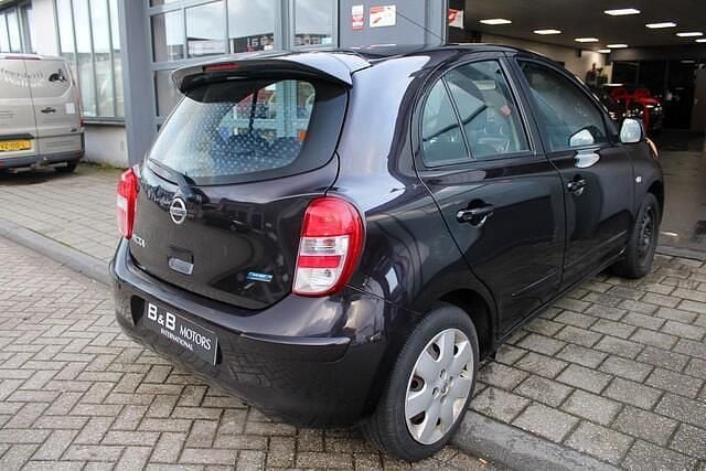 Occasion Nissan Micra Acenta 98 PK (72 kW) 2013 Paars Hatchback