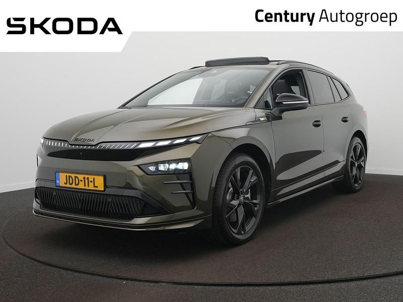 Groen Gebruikt 2025 Skoda Enyaq iV Business Line SUV | € 59.950 - Afbeelding 1/4