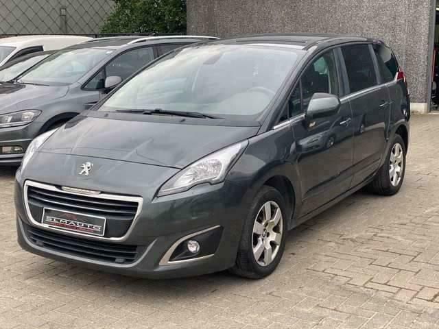 Grijs Gebruikt 2015 Peugeot 5008 Allure MPV | € 8.999 (Duur) - Afbeelding 1/4