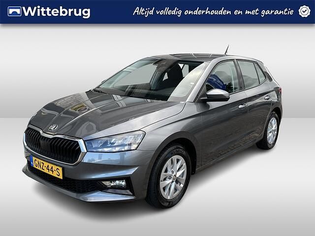 Grijs Gebruikt 2024 Skoda Fabia Selection Hatchback | € 19.950 (Eerlijke prijs) - Afbeelding 1/2