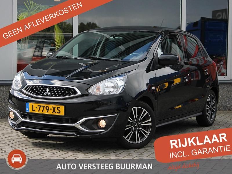 Zwart Gebruikt 2020 Mitsubishi Space Star Hatchback | € 9.450 (Eerlijke prijs) - Afbeelding 1/3