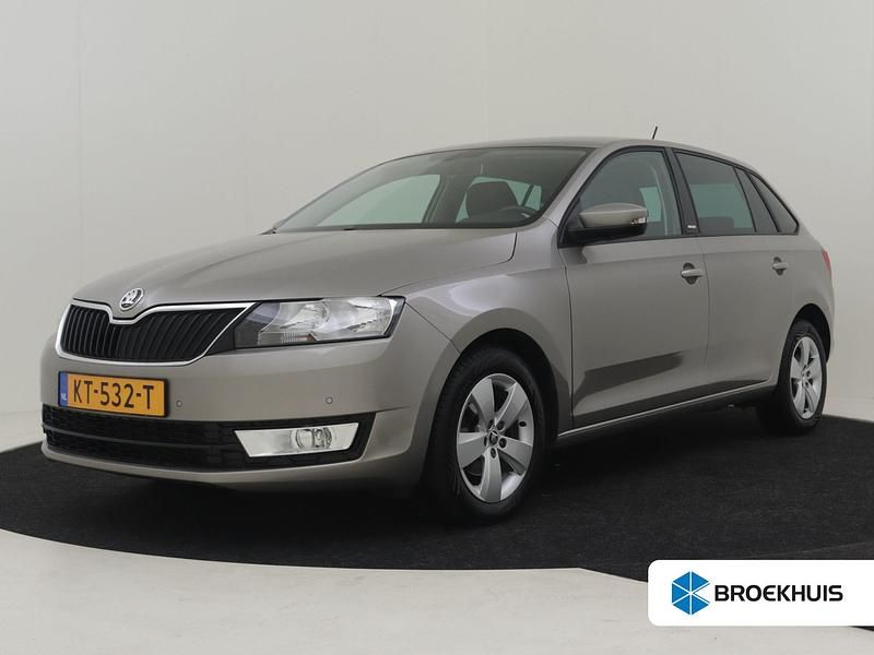 Geel Gebruikt 2016 Skoda Rapid Joy Hatchback | € 12.895 - Afbeelding 1/4