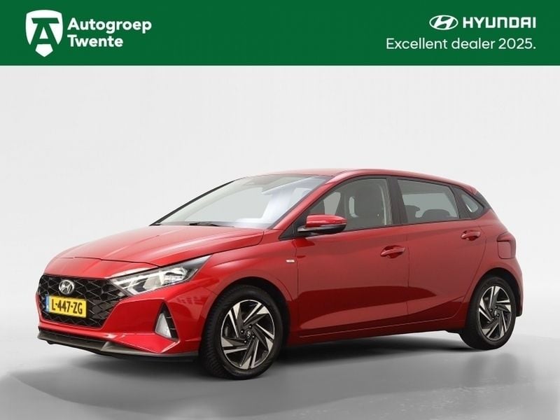 Rood Gebruikt 2021 Hyundai i20 Comfort Hatchback | € 14.845 (Eerlijke prijs) - Afbeelding 1/4