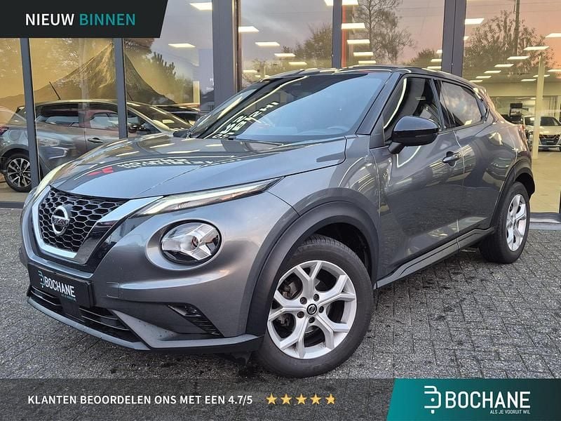 Grijs Gebruikt 2022 Nissan Juke N-Connecta SUV | € 22.645 (Eerlijke prijs) - Afbeelding 1/4