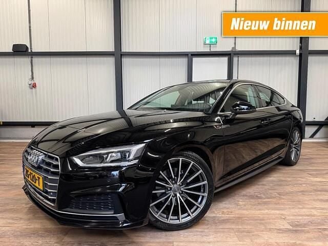 Zwart Gebruikt 2017 Audi A5 Sportback Design Hatchback | € 24.990 - Afbeelding 1/4