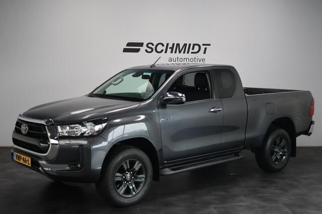 Grijs Gebruikt 2022 Toyota HiLux Pickup | € 37.995 (Goede deal) - Afbeelding 1/4