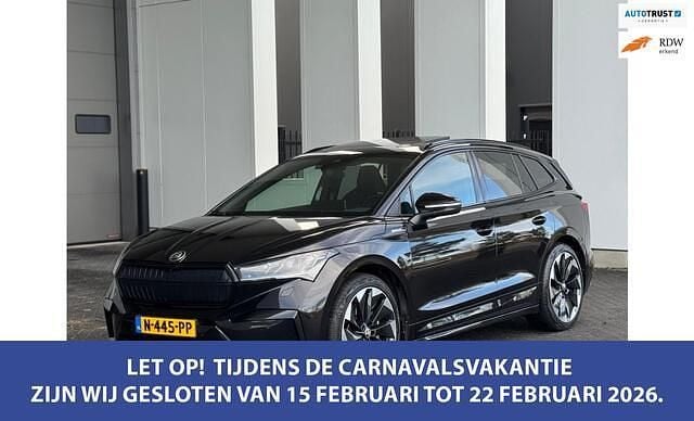 Zwart Occasion 2021 Skoda Enyaq iV SportLine SUV | € 21.945 (Goede deal) - Afbeelding 1/4
