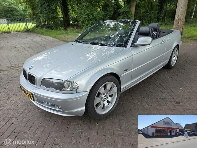 Grijs Occasion 2001 BMW 318 Executive Cabriolet | € 5.499 (Eerlijke prijs) - Afbeelding 1/4