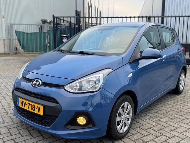 Blauw Occasion 2016 Hyundai i10 Comfort Hatchback | € 5.650 (Eerlijke prijs) - Afbeelding 1/4