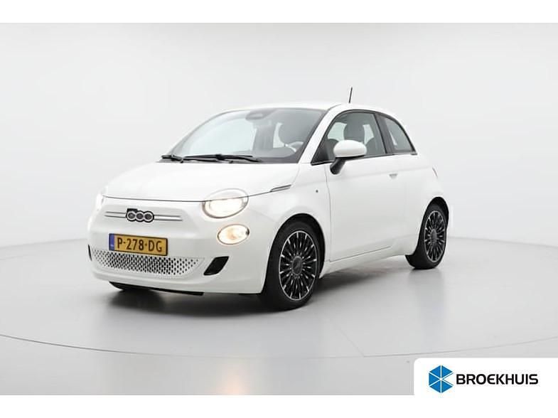 Wit Gebruikt 2022 Fiat 500e Icon Hatchback | € 18.395 (Eerlijke prijs) - Afbeelding 1/1