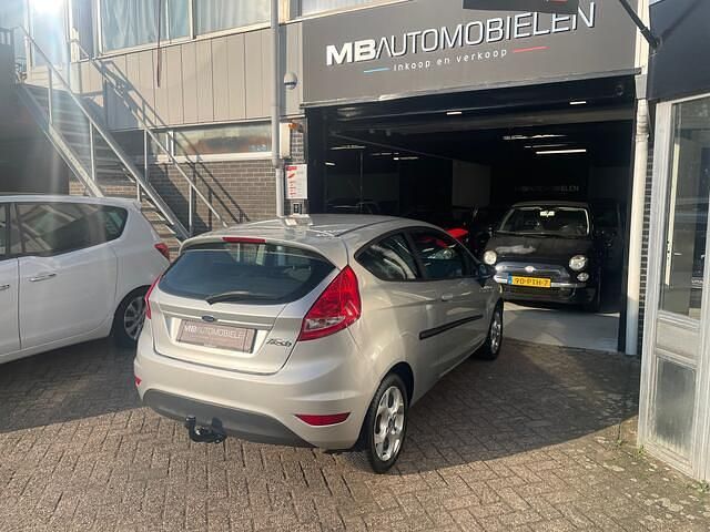 Occasion Ford Fiesta Limited 60 PK (44 kW) 2011 Grijs Hatchback