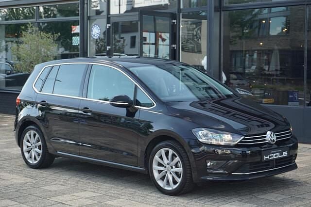 Zwart Gebruikt 2017 VW Golf Sportsvan Highline MPV | € 19.480 (Eerlijke prijs) - Afbeelding 1/4