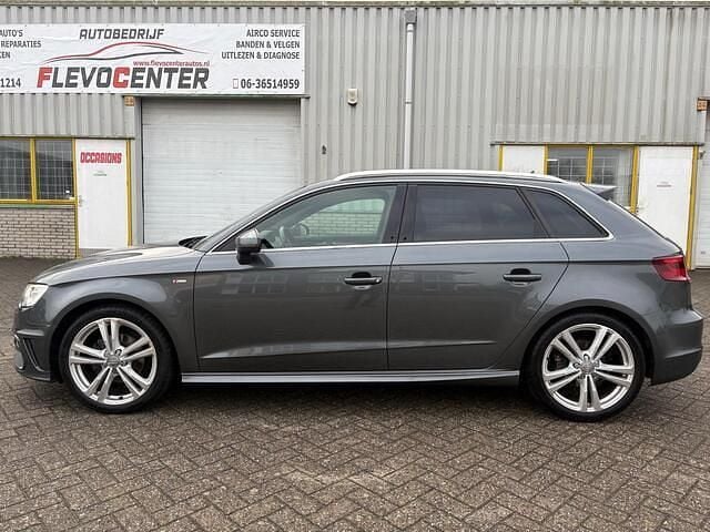 Occasion Audi A3 Sportback S-Line 122 PK (89 kW) 2013 Grijs (metallic) Hatchback