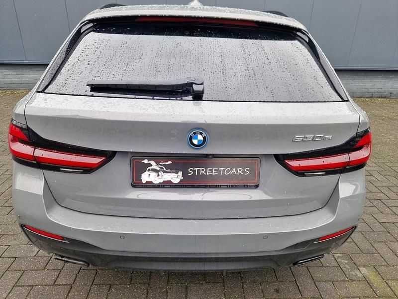 Occasion BMW 530 293 PK (215 kW) 2022 Grijs Stationwagen