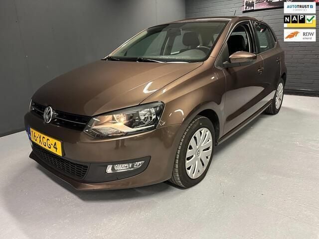 Bruin Gebruikt 2012 VW Polo Comfortline Hatchback | € 5.999 (Eerlijke prijs) - Afbeelding 1/4