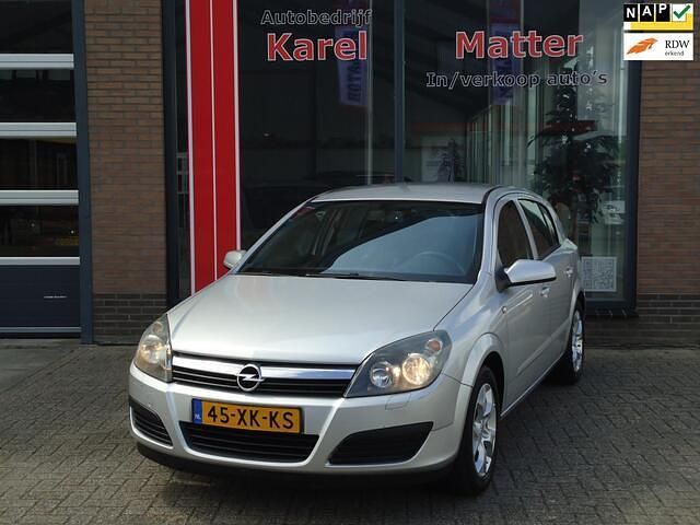 Grijs Gebruikt 2007 Opel Astra Edition Hatchback | € 1.850 (Eerlijke prijs) - Afbeelding 1/4
