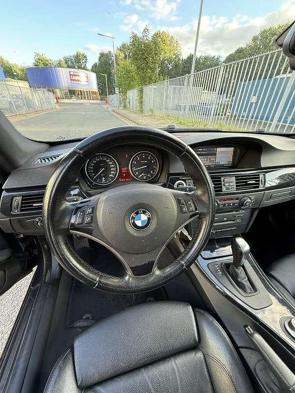 Blauw Gebruikt 2007 BMW 325 Executive Coupé | € 6.000 (Eerlijke prijs) - Afbeelding 1/4