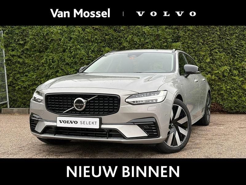 Grijs Gebruikt 2025 Volvo V90 Ultra Stationwagen | € 58.940 (Duur) - Afbeelding 1/4