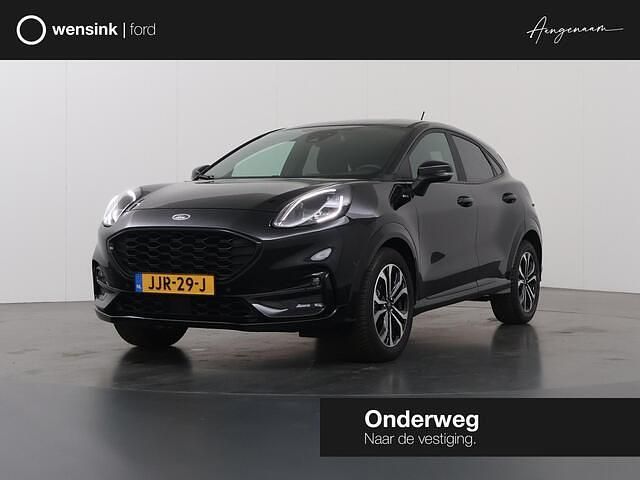 Zwart Gebruikt 2023 Ford Puma ST-Line SUV | € 25.835 (Eerlijke prijs) - Afbeelding 1/4