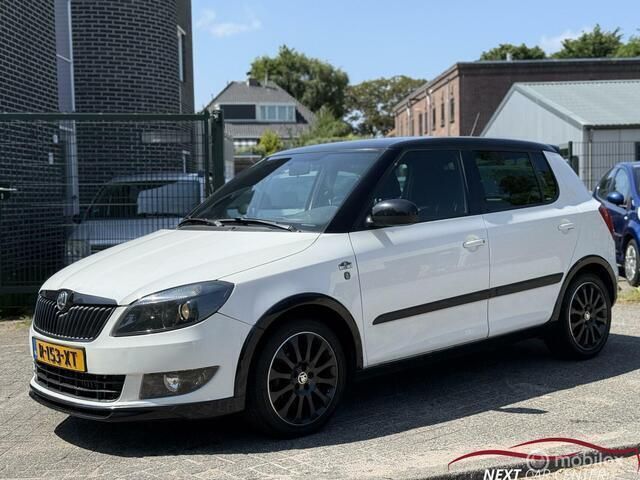 Wit Occasion 2013 Skoda Fabia Monte Carlo Hatchback | € 4.950 (Eerlijke prijs) - Afbeelding 1/4