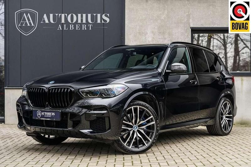 Zwart Occasion 2022 BMW X5 M Sport SUV | € 68.950 (Iets duurder) - Afbeelding 1/4