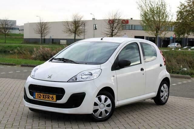 Wit Gebruikt 2012 Peugeot 107 Access Hatchback | € 3.999 (Eerlijke prijs) - Afbeelding 1/4