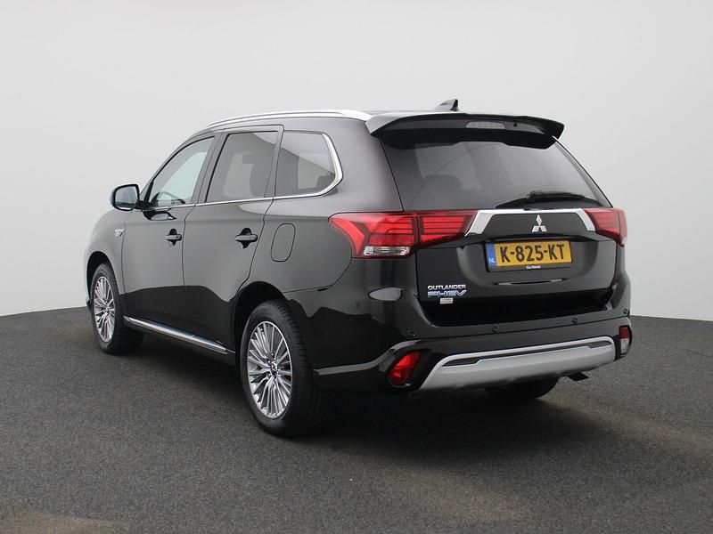 Occasion Mitsubishi Outlander 135 PK (99 kW) 2021 Zwart SUV