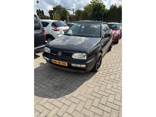 Zwart Gebruikt 1996 VW Golf III Cabriolet | € 1.950 (Goede deal) - Afbeelding 1/4
