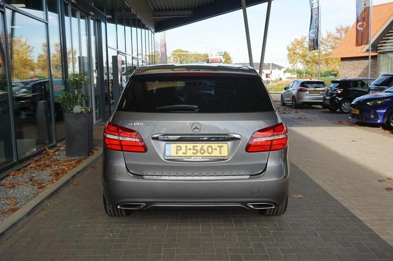 Occasion Mercedes B180 Edition 123 PK (90 kW) 2017 Grijs MPV
