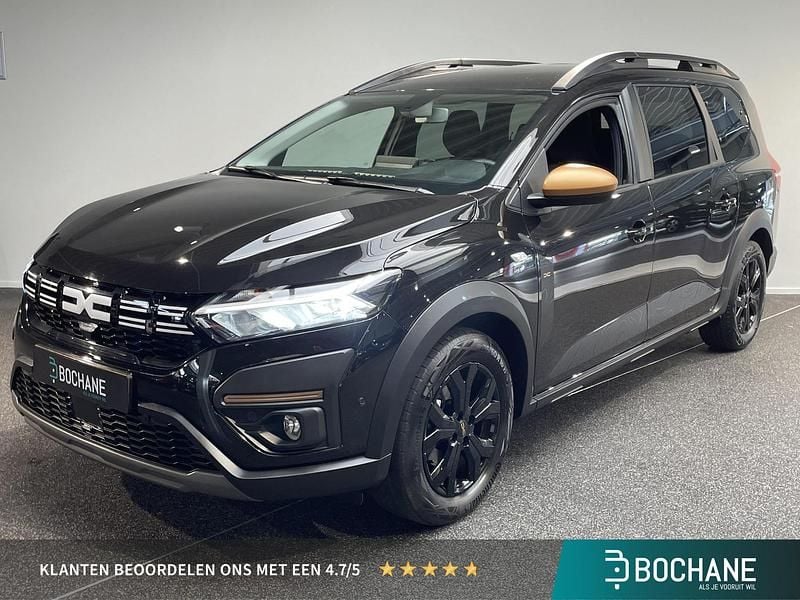 Zwart Gebruikt 2024 Dacia Jogger Extreme MPV | € 28.395 (Iets duurder) - Afbeelding 1/4
