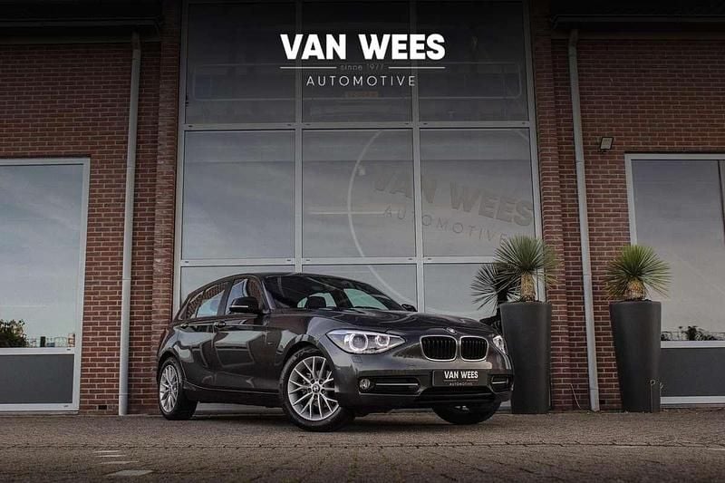 Grijs Occasion 2012 BMW 116 Sport Line Hatchback | € 9.250 (Eerlijke prijs) - Afbeelding 1/3