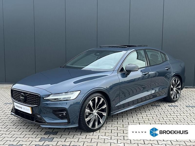 Blauw Gebruikt 2022 Volvo S60 Plus Sedan | € 44.940 - Afbeelding 1/3