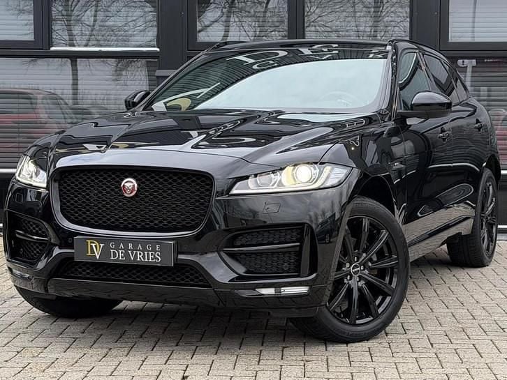 Zilver (metallic) Occasion 2018 Jaguar F-Pace R-Sport SUV | € 31.900 (Eerlijke prijs) - Afbeelding 1/4