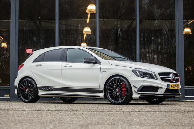 Wit Gebruikt 2015 Mercedes A45 AMG AMG Hatchback | € 22.950 (Super prijs) - Afbeelding 1/4