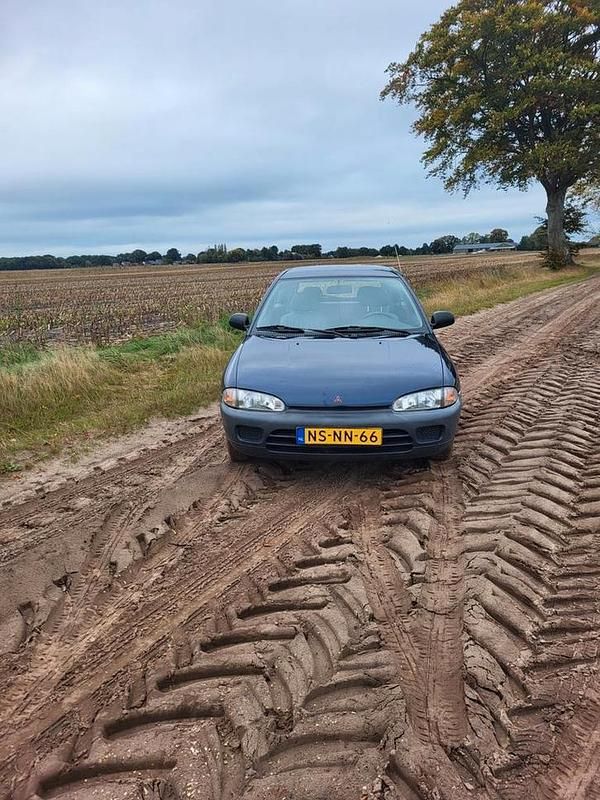 Gebruikt 1996 Mitsubishi Colt | € 1.450 - Afbeelding 1/4