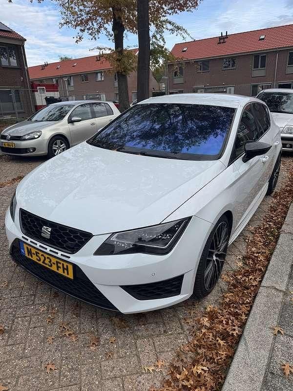 Occasion Seat Leon CUPRA 280 PK (205 kW) 2015 Wit Hatchback