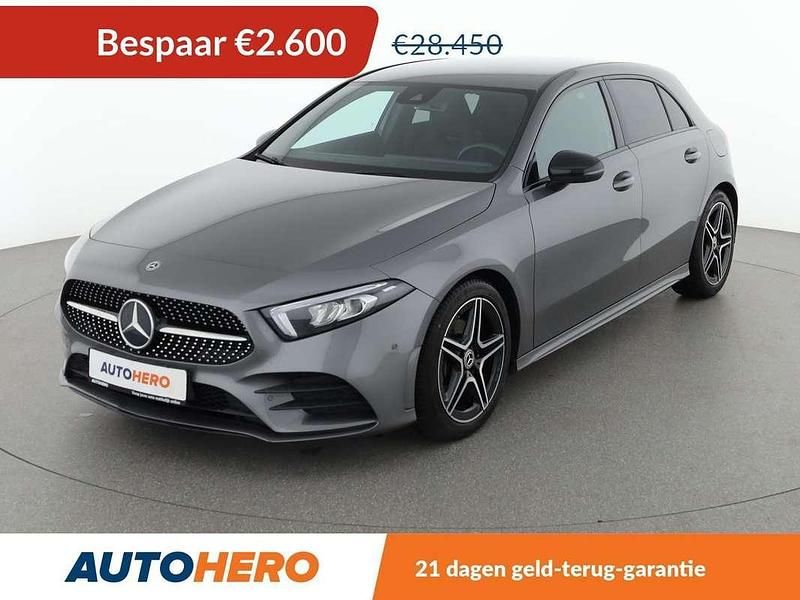 Grijs Occasion 2020 Mercedes A180 AMG line Sedan | € 26.049 (Goede deal) - Afbeelding 1/3