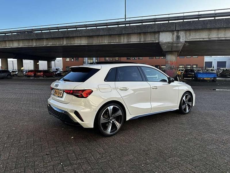 Occasion Audi A3 Sportback S-Line 150 PK (110 kW) 2024 Wit Hatchback