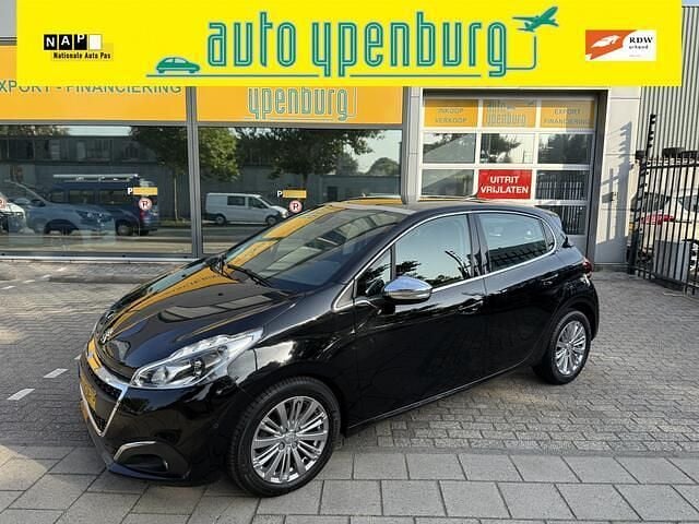 Zwart Gebruikt 2019 Peugeot 208 Allure Hatchback | € 10.950 (Super prijs) - Afbeelding 1/4