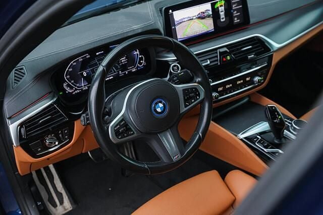 Occasion BMW 545e M Sport 393 PK (289 kW) 2023 Blauw Sedan