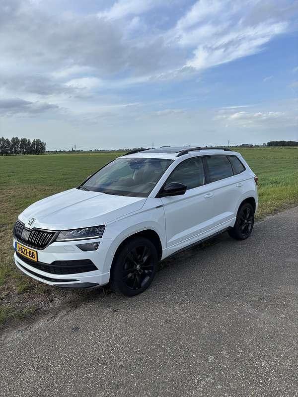 Wit Gebruikt 2020 Skoda Karoq Business Line SUV | € 19.650 (Goede deal) - Afbeelding 1/4