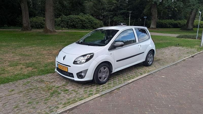 Wit Gebruikt 2011 Renault Twingo Collection Hatchback | € 3.650 (Eerlijke prijs) - Afbeelding 1/4