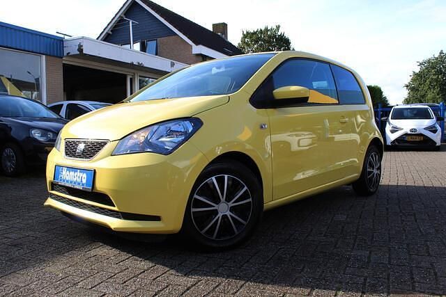 Geel Gebruikt 2017 Seat Mii Style Hatchback | € 6.888 (Eerlijke prijs) - Afbeelding 1/4