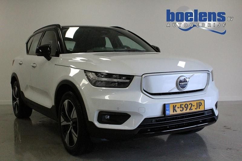 Wit (metallic) Occasion 2020 Volvo XC40 R-Design SUV | € 19.845 (Super prijs) - Afbeelding 1/4