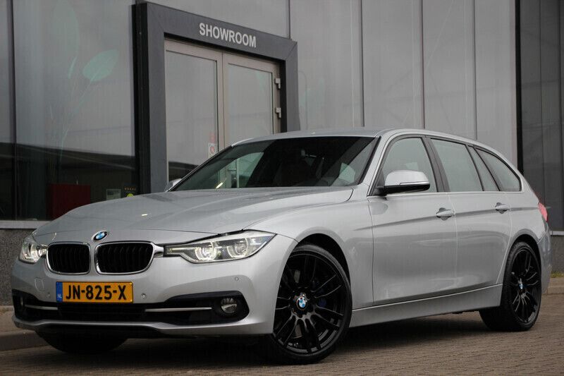 Grijs Gebruikt 2016 BMW 340 Executive Stationwagen | € 30.040 (Eerlijke prijs) - Afbeelding 1/4