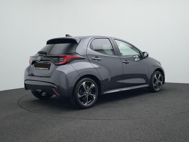 Occasion Toyota Yaris Executive 116 PK (85 kW) 2025 Grijs metallic Hatchback